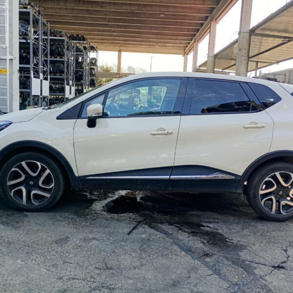Renault Captur Anno 2014 | Veicolo Intero | SOLO PER RICAMBI