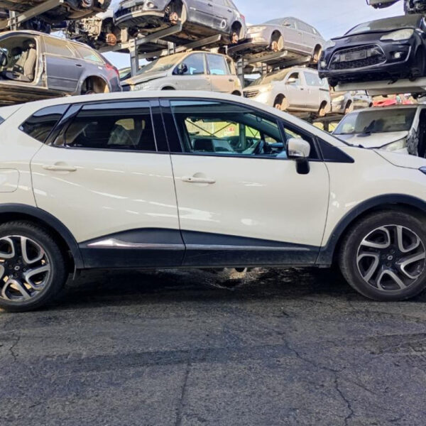 Renault Captur Anno 2014 | Veicolo Intero | SOLO PER RICAMBI