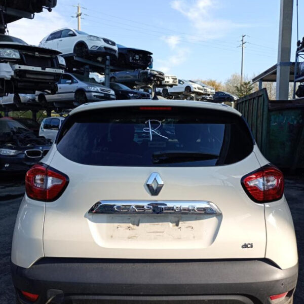 Renault Captur Anno 2014 | Veicolo Intero | SOLO PER RICAMBI