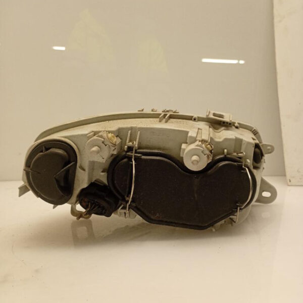 Faro / Proiettore Anteriore Sinistro Alfa Romeo 147 2000 – 2004