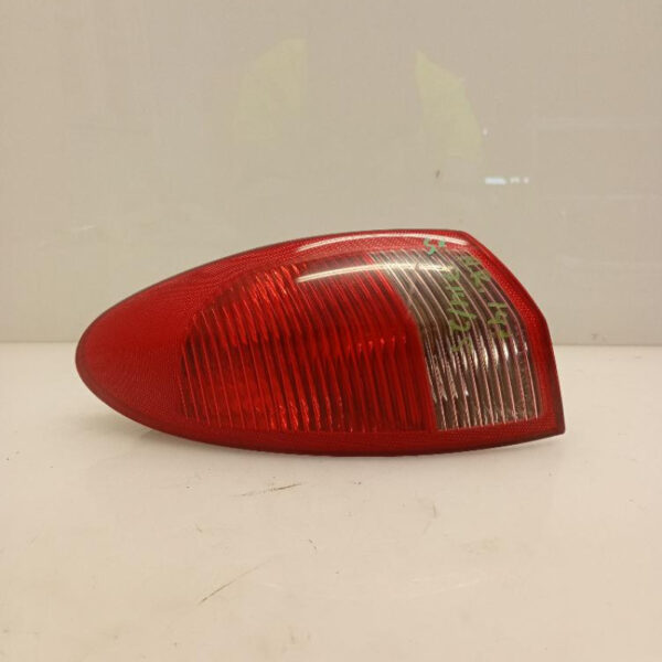 Faro / Fanale Posteriore Sinistro Alfa Romeo 147 200 – 2004