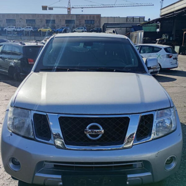 Nissan Pathfinder Anno 2012 | Veicolo Intero | SOLO PER RICAMBI