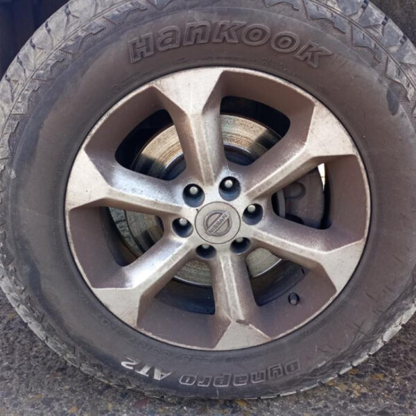 Nissan Pathfinder Anno 2012 | Veicolo Intero | SOLO PER RICAMBI