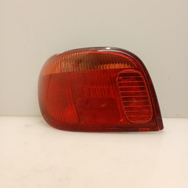 Faro / Fanale / Proiettore Posteriore Sinistro Toyota Yaris 2003 – 2005