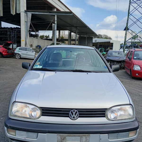 Volkswagen Golf 3 Anno 1997 | Veicolo Intero | SOLO PER RICAMBI