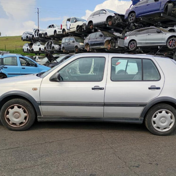 Volkswagen Golf 3 Anno 1997 | Veicolo Intero | SOLO PER RICAMBI