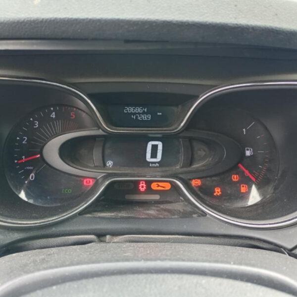 Renault Captur Anno 2016 | Veicolo Intero | SOLO PER RICAMBI