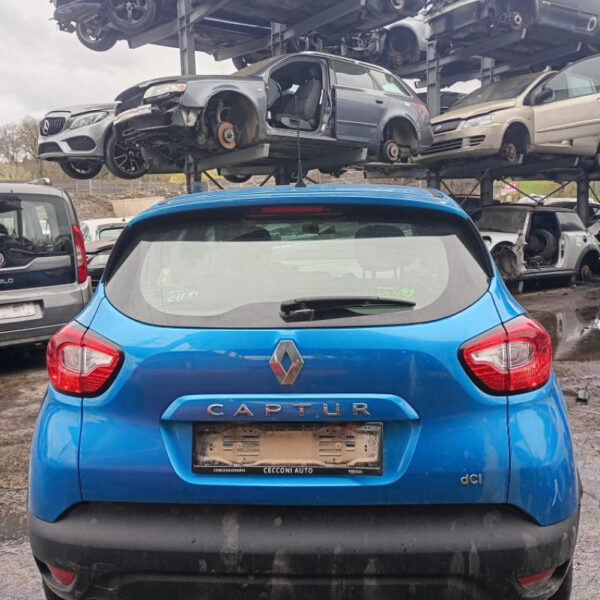 Renault Captur Anno 2016 | Veicolo Intero | SOLO PER RICAMBI