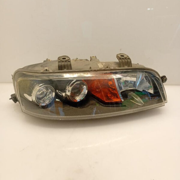 Faro / Fanale / Proiettore Anteriore destro Fiat Punto 1999 – 2003
