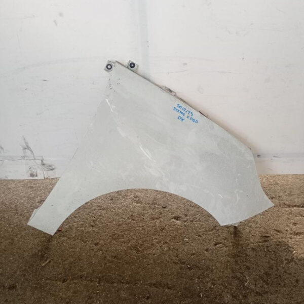 Parafango Anteriore Destro Renault Scenic 2009-2012