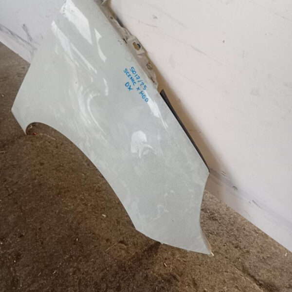 Parafango Anteriore Destro Renault Scenic 2009-2012