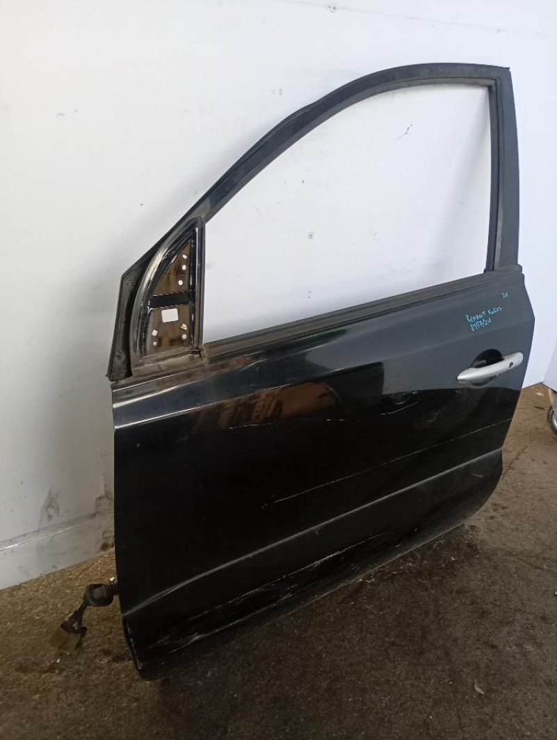 Porta / Portiera Anteriore Sinistra Renault Koleos 2008-2011