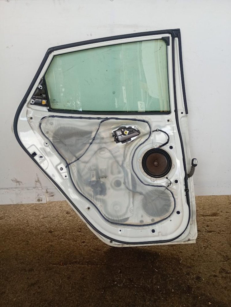 Porta / Portiera Posteriore Sinistra Hyundai ix35 2013-2015