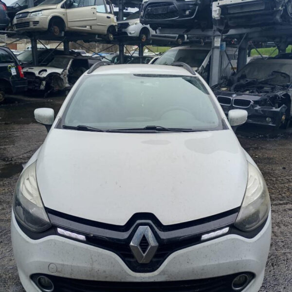 Renault Clio 4° Serie Sporter SW Anno 2015 | Veicolo Intero | SOLO PER RICAMBI