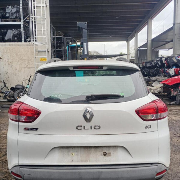 Renault Clio 4° Serie Sporter SW Anno 2015 | Veicolo Intero | SOLO PER RICAMBI