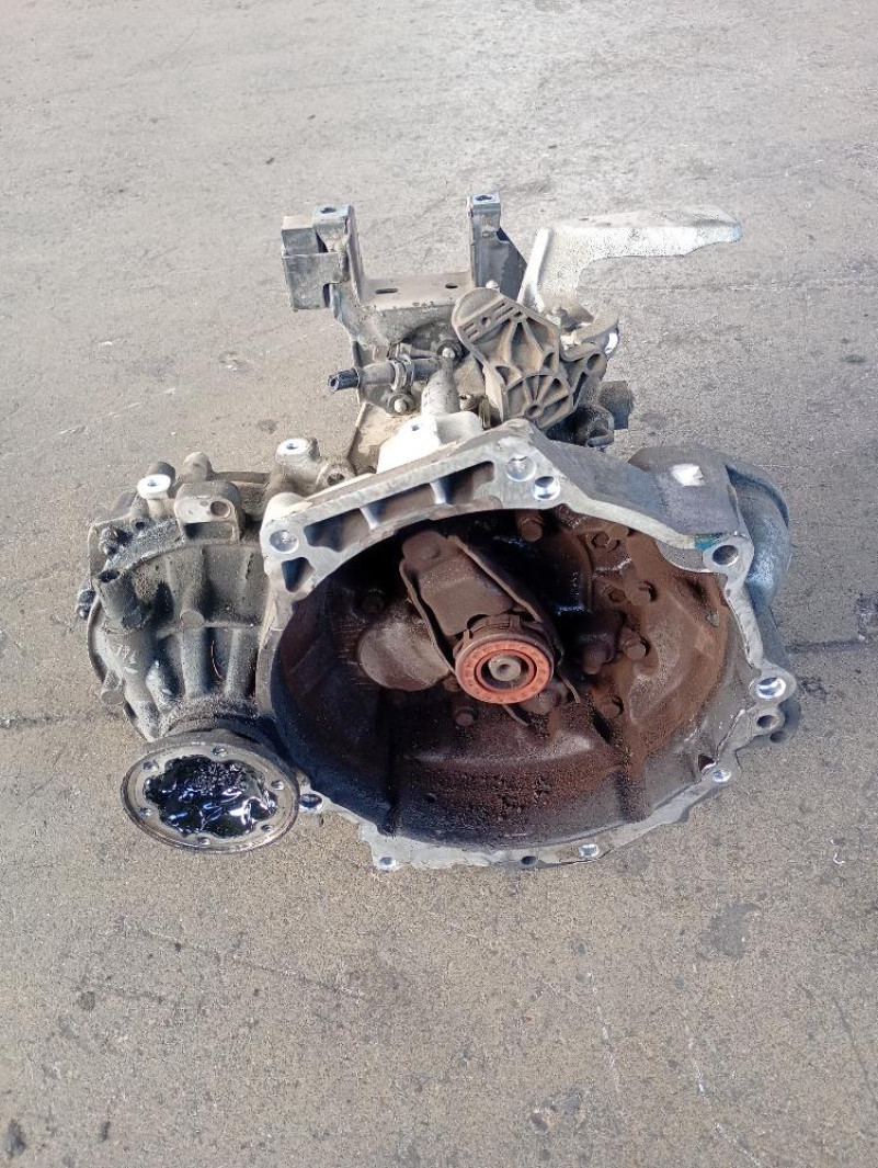 Cambio manuale 5 marce Volkswagen Polo CAY 1.6 TDI – 66Kw – 90Cv 2009 – 2015