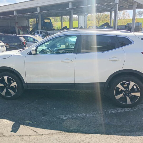 Nissan Qashqai J11E Anno 2014 | Veicolo Intero | SOLO PER RICAMBI