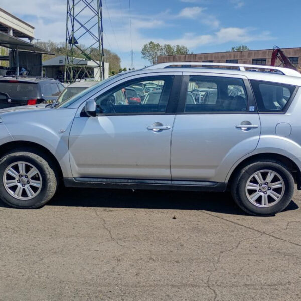 Citroen C-Crosser Anno 2009 | Veicolo Intero | SOLO PER RICAMBI