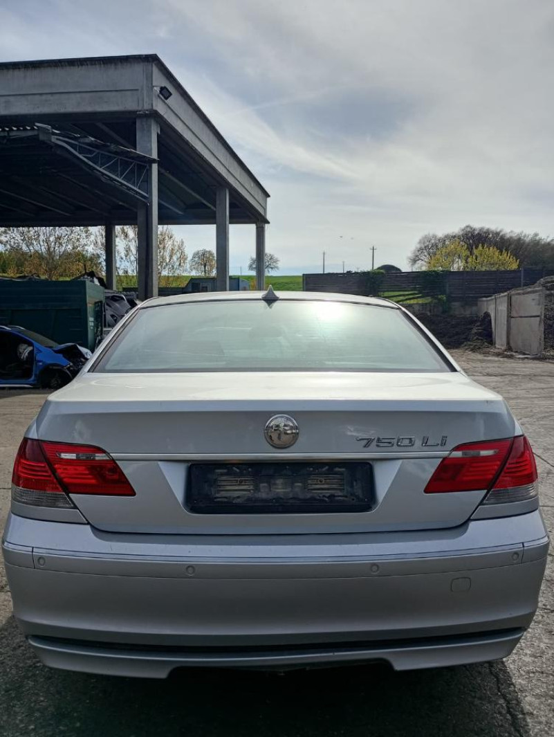 BMW Serie 7 (E65/E66) Anno 2006 | Veicolo Intero | SOLO PER RICAMBI