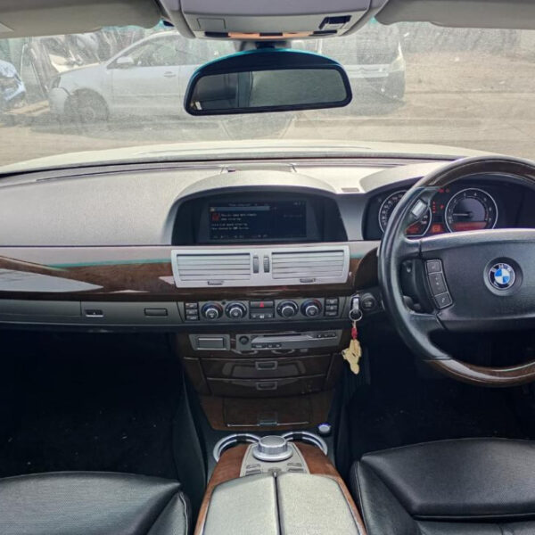 BMW Serie 7 (E65/E66) Anno 2006 | Veicolo Intero | SOLO PER RICAMBI