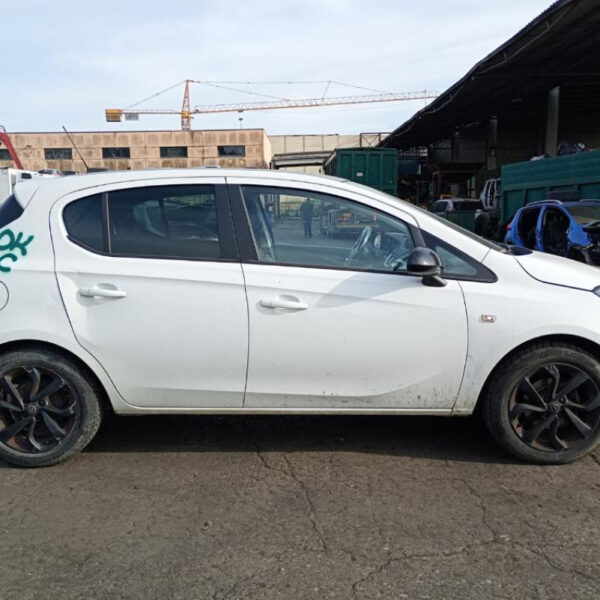 Opel Corsa E Anno 2017 | Veicolo Intero | SOLO PER RICAMBI