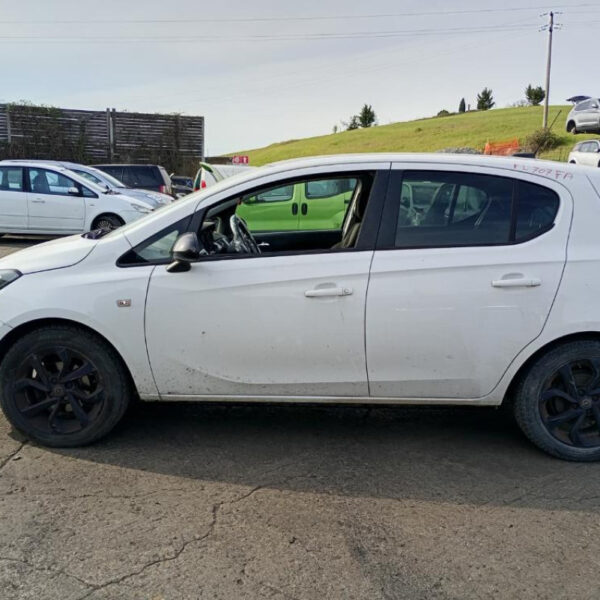 Opel Corsa E Anno 2017 | Veicolo Intero | SOLO PER RICAMBI