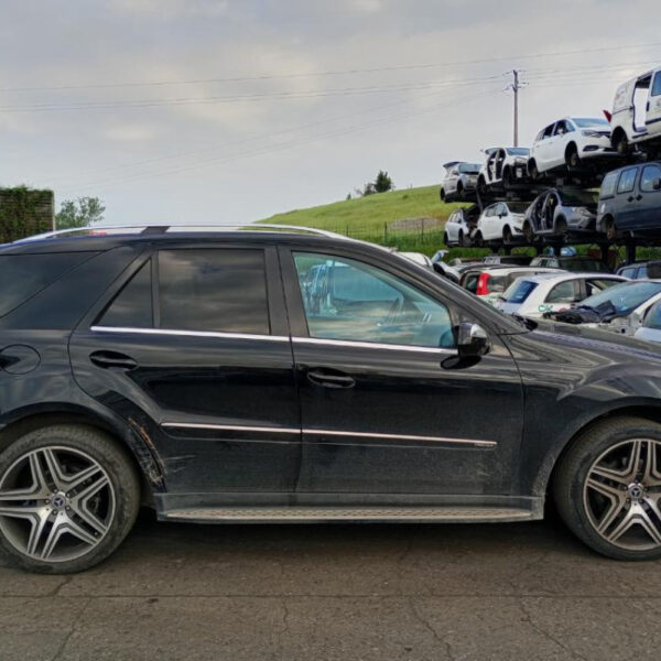 Mercedes-Benz Classe M W164 Restyling Anno 2009 | Veicolo intero | SOLO PER RICAMBI