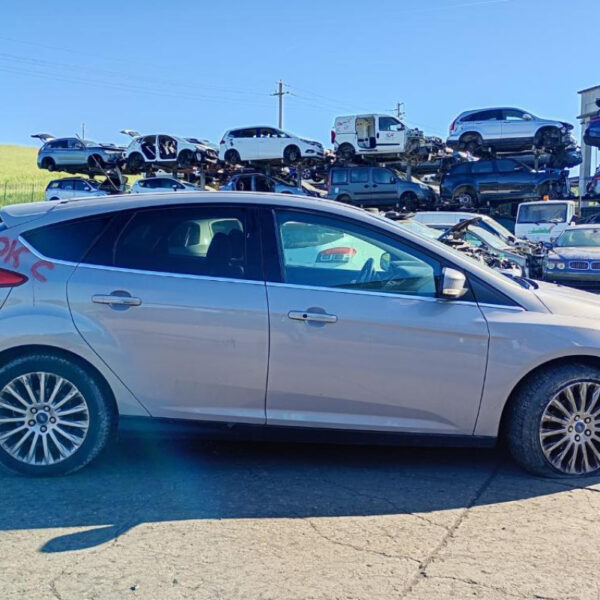 Ford Focus (CB8) Anno 2012 | Veicolo Intero | SOLO PER RICAMBI