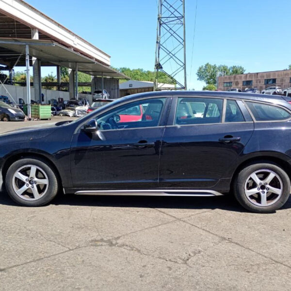 Volvo V60 SW Anno 2015 | Veicolo Intero | SOLO PER RICAMBI