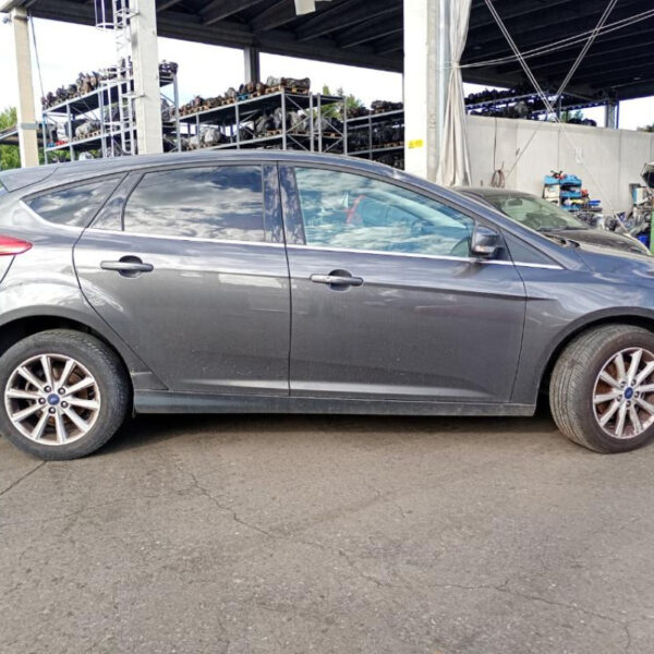 Ford Focus (MK3 / CEW) Anno 2017 | Veicolo Intero | SOLO PER RICAMBI