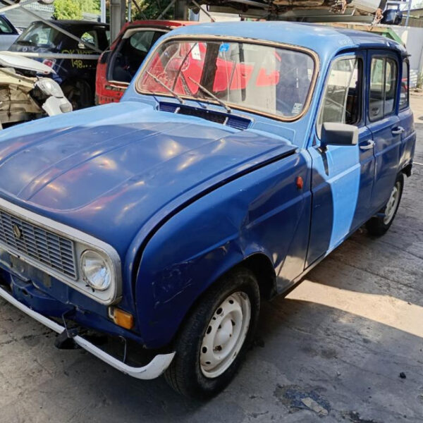 Renault 4 TL Anno 1983 | Veicolo Intero | SOLO PER RICAMBI
