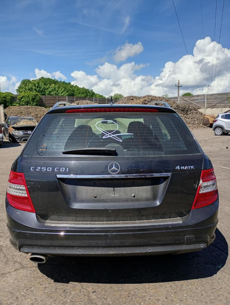 Mercedes-Benz Classe C W204 SW Anno 2010 | Veicolo Intero | SOLO PER RICAMBI