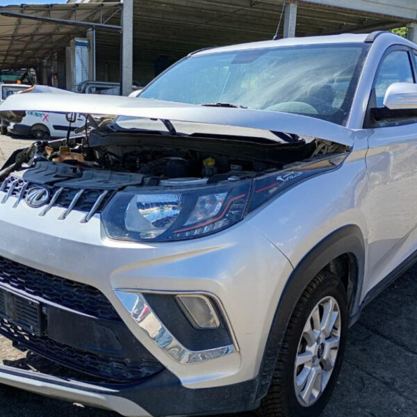 Mahindra KUV100 Anno 2018 | Veicolo Intero | SOLO PER RICAMBI
