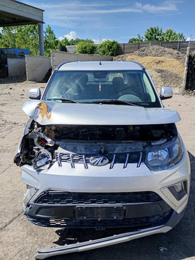 Mahindra KUV100 Anno 2018 | Veicolo Intero | SOLO PER RICAMBI