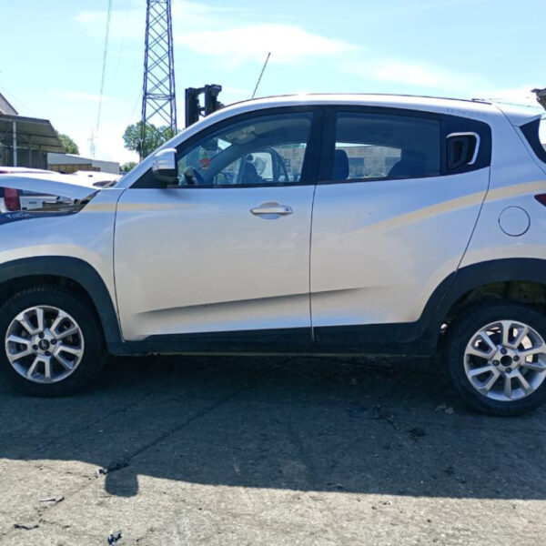 Mahindra KUV100 Anno 2018 | Veicolo Intero | SOLO PER RICAMBI