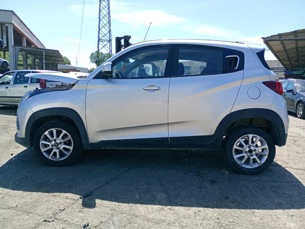 Mahindra KUV100 Anno 2018 | Veicolo Intero | SOLO PER RICAMBI