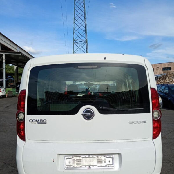 Opel Combo Tour (X12) Anno 2013 | Veicolo Intero | SOLO PER RICAMBI
