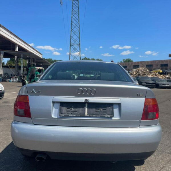 Audi A4 (8D) Anno 1996 | Veicolo Intero | SOLO PER RICAMBI