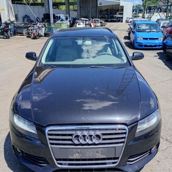 Audi A4 (8K) SW Anno 2009 | Veicolo Intero | SOLO PER RICAMBI