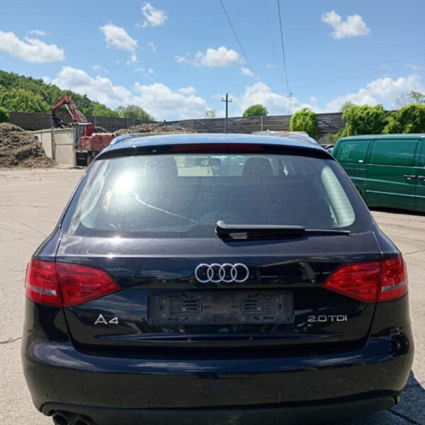 Audi A4 (8K) SW Anno 2009 | Veicolo Intero | SOLO PER RICAMBI