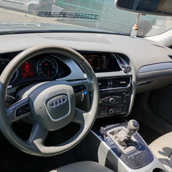 Audi A4 (8K) SW Anno 2009 | Veicolo Intero | SOLO PER RICAMBI
