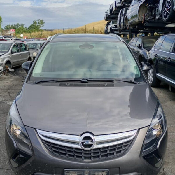 Opel Zafira C Tourer Anno 2012 | Veicolo Intero | SOLO PER RICAMBI
