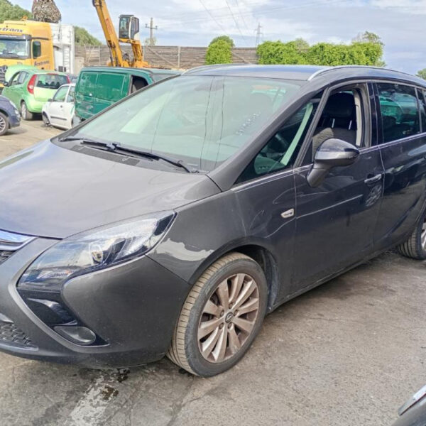 Opel Zafira C Tourer Anno 2012 | Veicolo Intero | SOLO PER RICAMBI