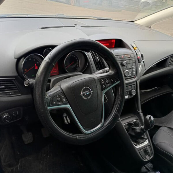 Opel Zafira C Tourer Anno 2012 | Veicolo Intero | SOLO PER RICAMBI