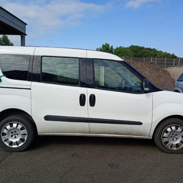 Fiat Doblo Anno 2011 | Veicolo Intero | SOLO PER RICAMBI