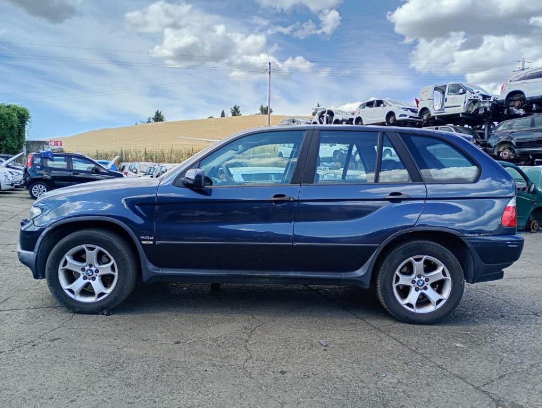 BMW X5 (E53) Anno 2003 | Veicolo Intero | SOLO PER RICAMBI
