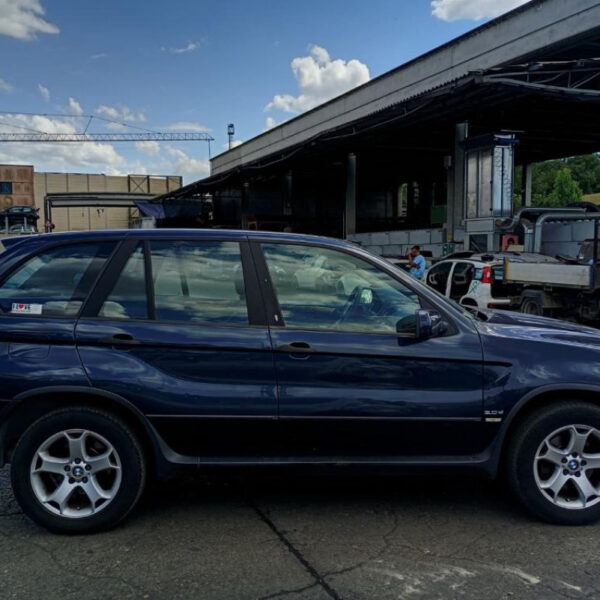 BMW X5 (E53) Anno 2003 | Veicolo Intero | SOLO PER RICAMBI