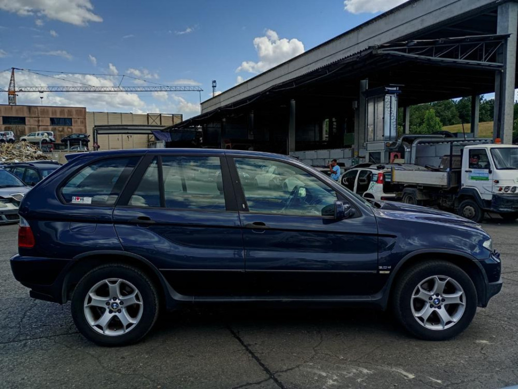 BMW X5 (E53) Anno 2003 | Veicolo Intero | SOLO PER RICAMBI