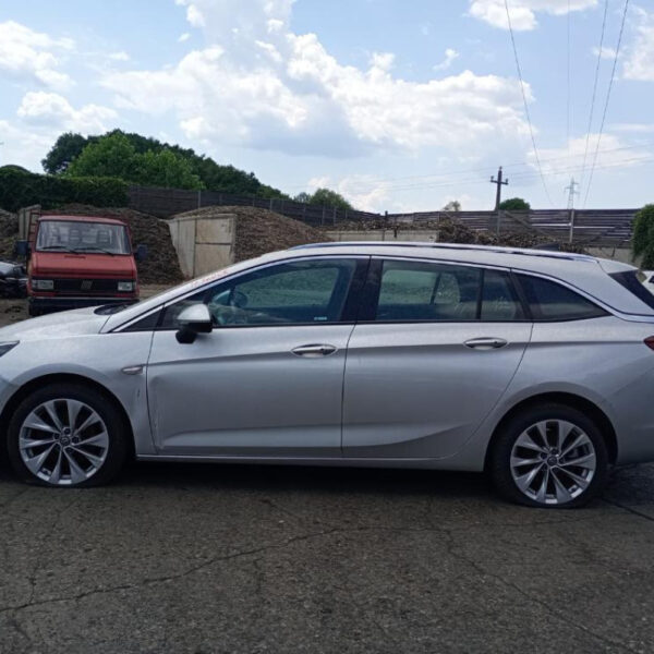 Opel Astra K (B16) Anno 2016 | Veicolo Intero | SOLO PER RICAMBI