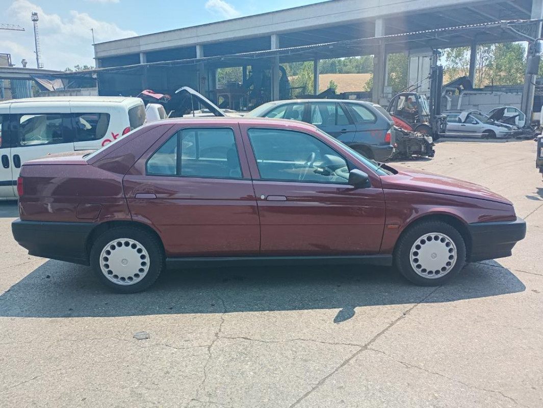 Alfa 155 Anno 1994 | Veicolo Intero | SOLO PER RICAMBI